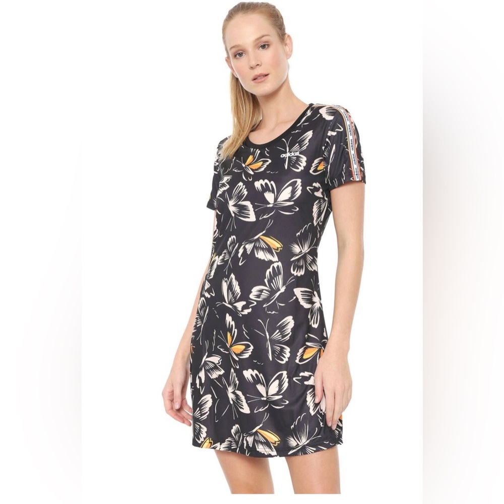 NWT Adidas X Farm Rio Dress Black Small T-Shirt Butterfly
Size M